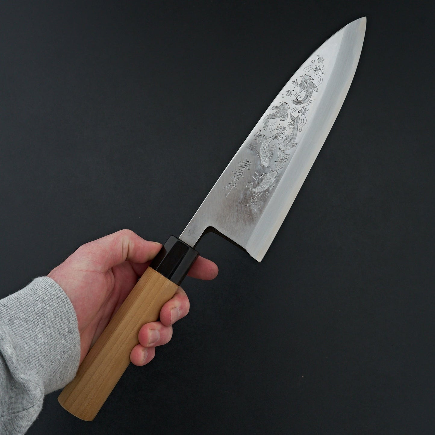 Sakai Takayuki Michiko Kubota Engraved "Koi Autumn Night" Kasumitogi Deba 225mm