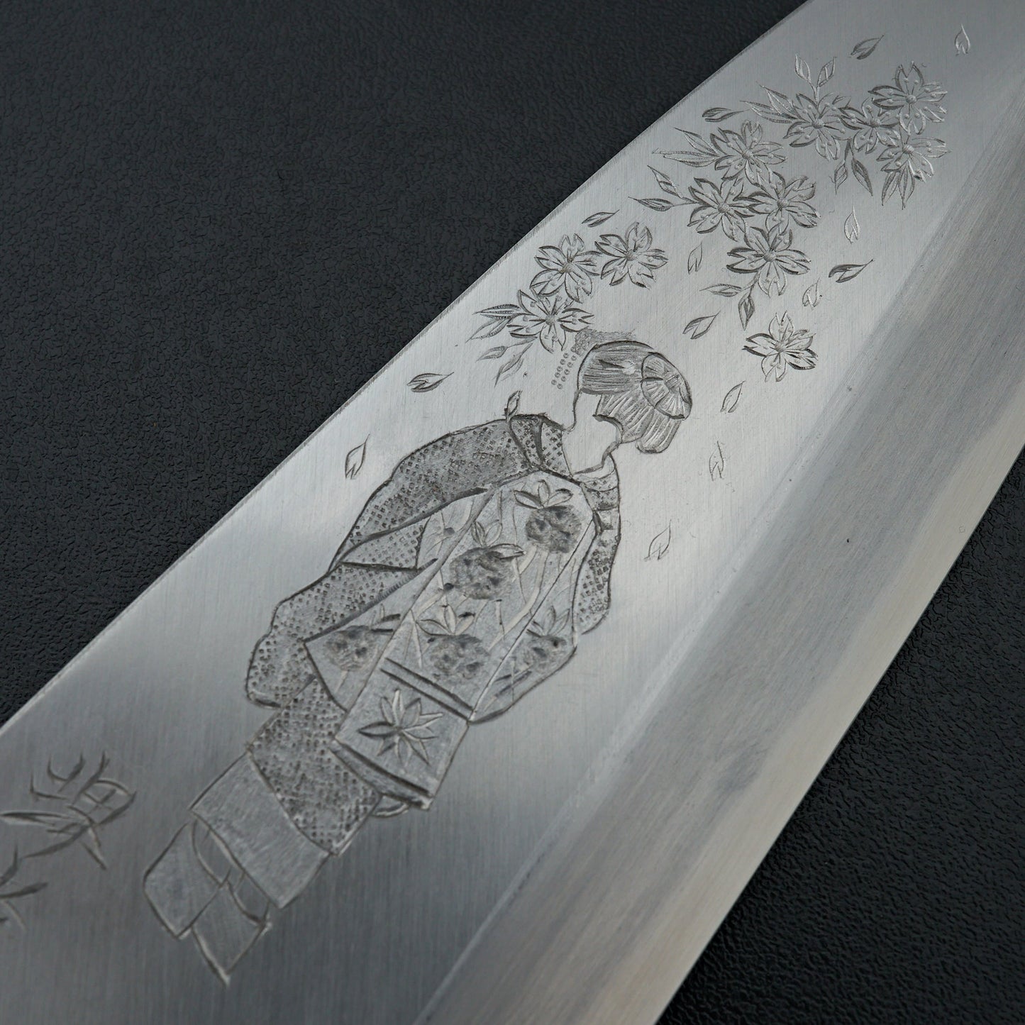 Sakai Takayuki Michiko Kubota Engraved "Maiko" Kasumitogi Deba 225mm