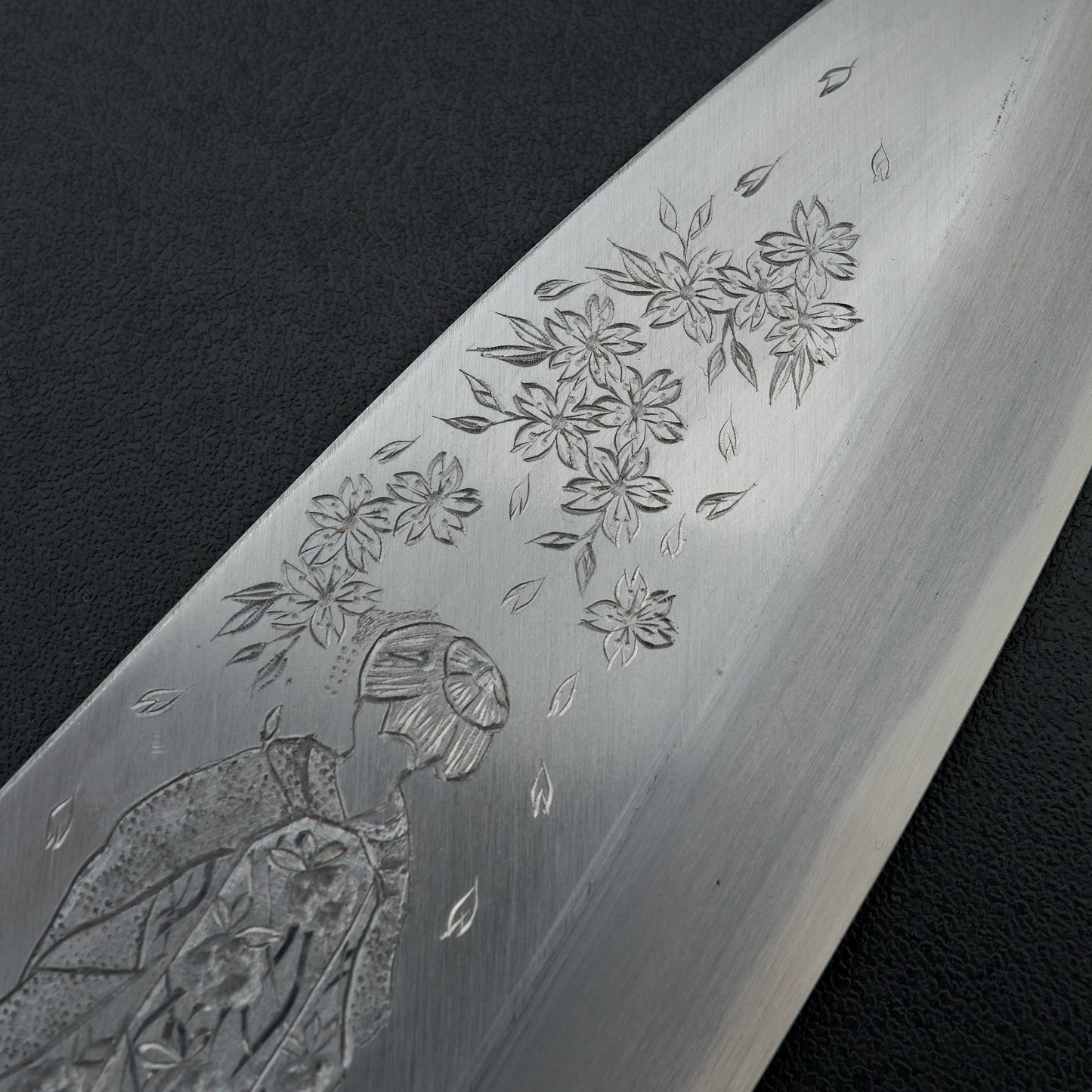 Sakai Takayuki Michiko Kubota Engraved "Maiko" Kasumitogi Deba 225mm