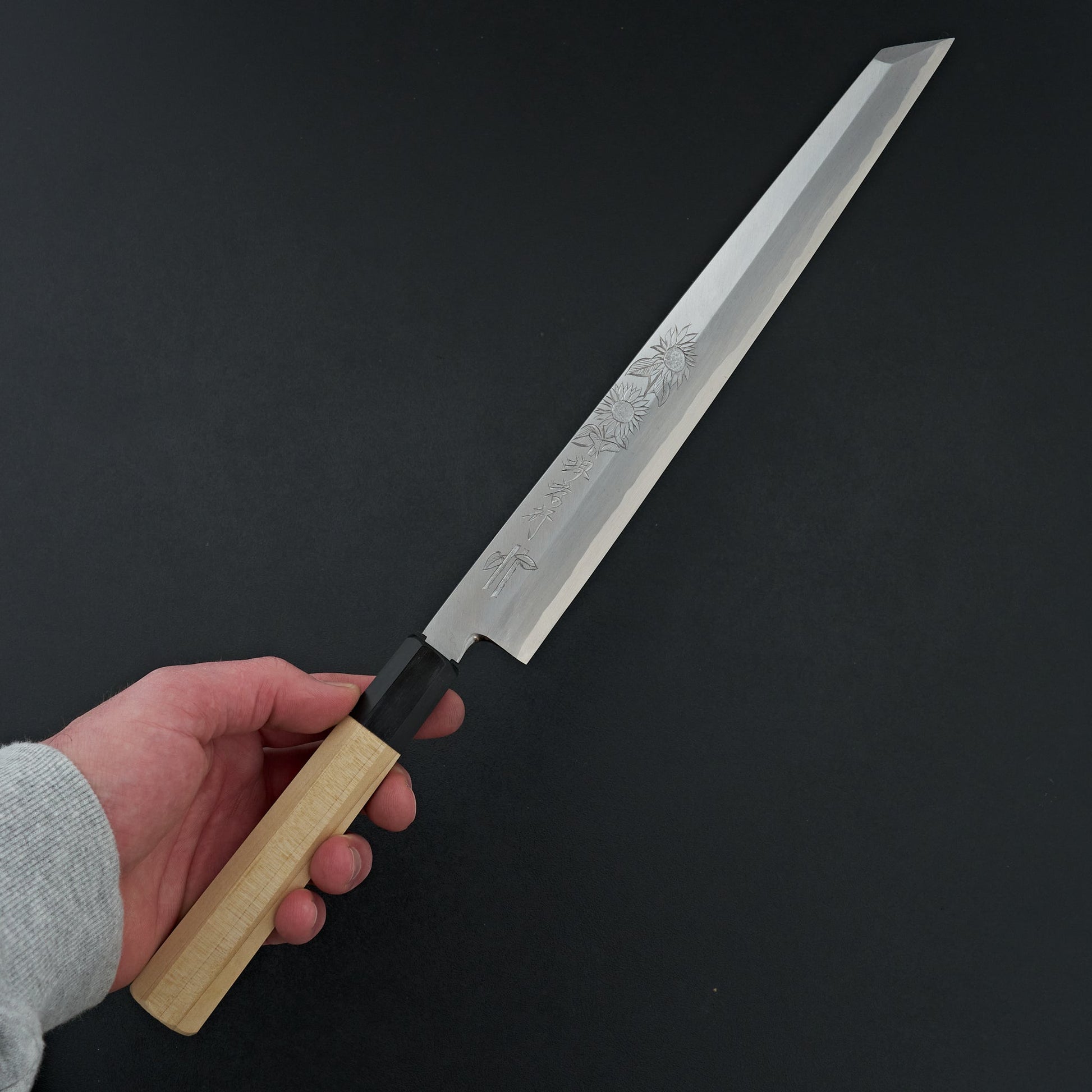 Sakai Takayuki Michiko Kubota Engraved "Sunflower" Byakko Kiritsuke 300mm