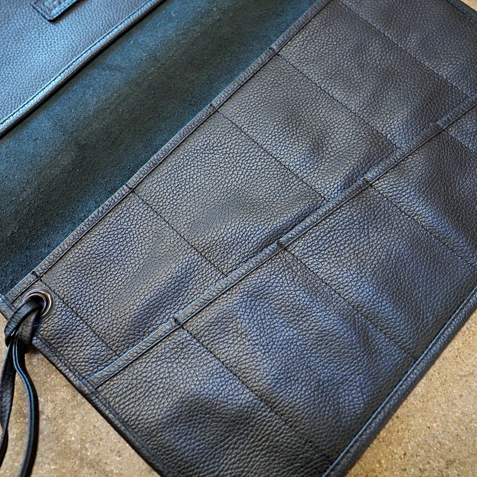 Hardt Asphyx Leather Black Large