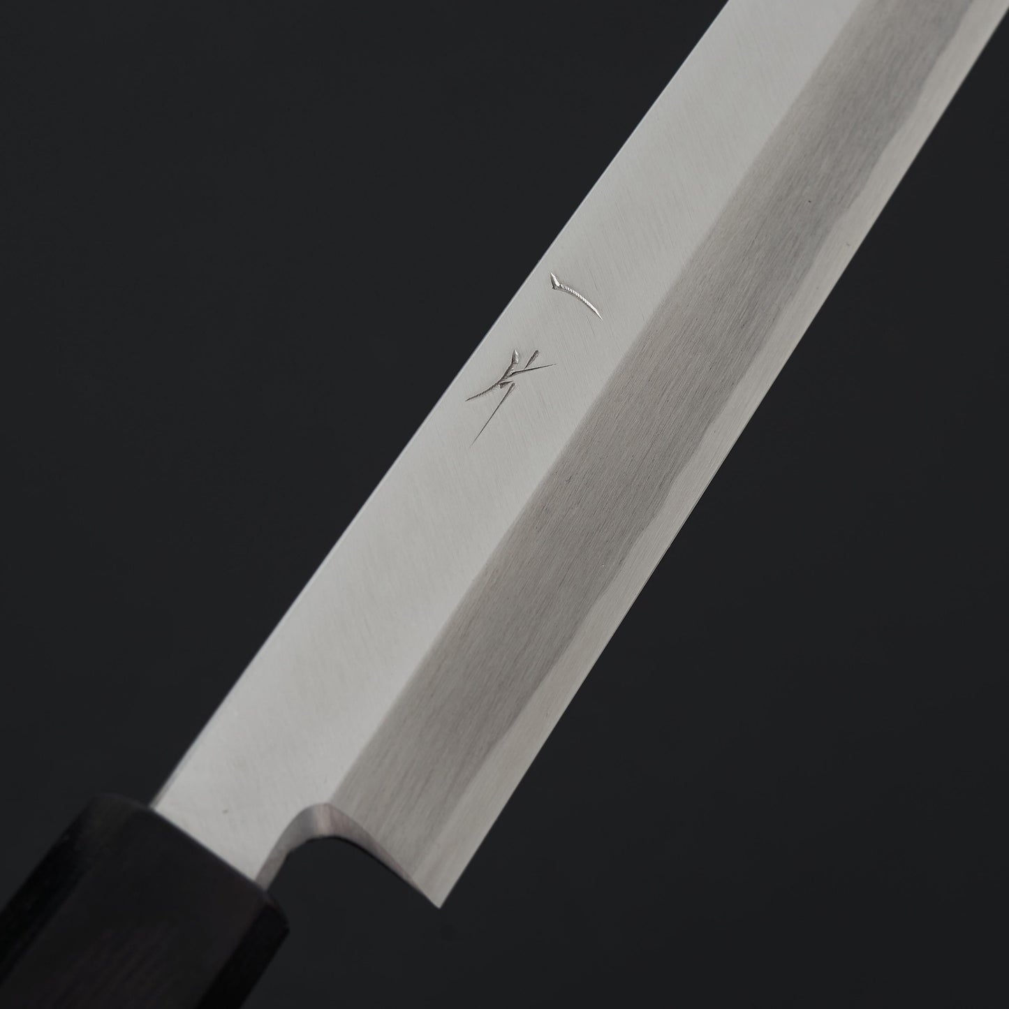 Hitohira Kikuchiyo Manzo White #3 Sakimaru Takobiki 300mm Walnut Handle (Saya)
